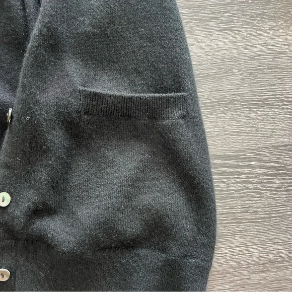 Vince 100% Cashmere Cardigan with Attached Shirt Collar - Picture 3 of 5